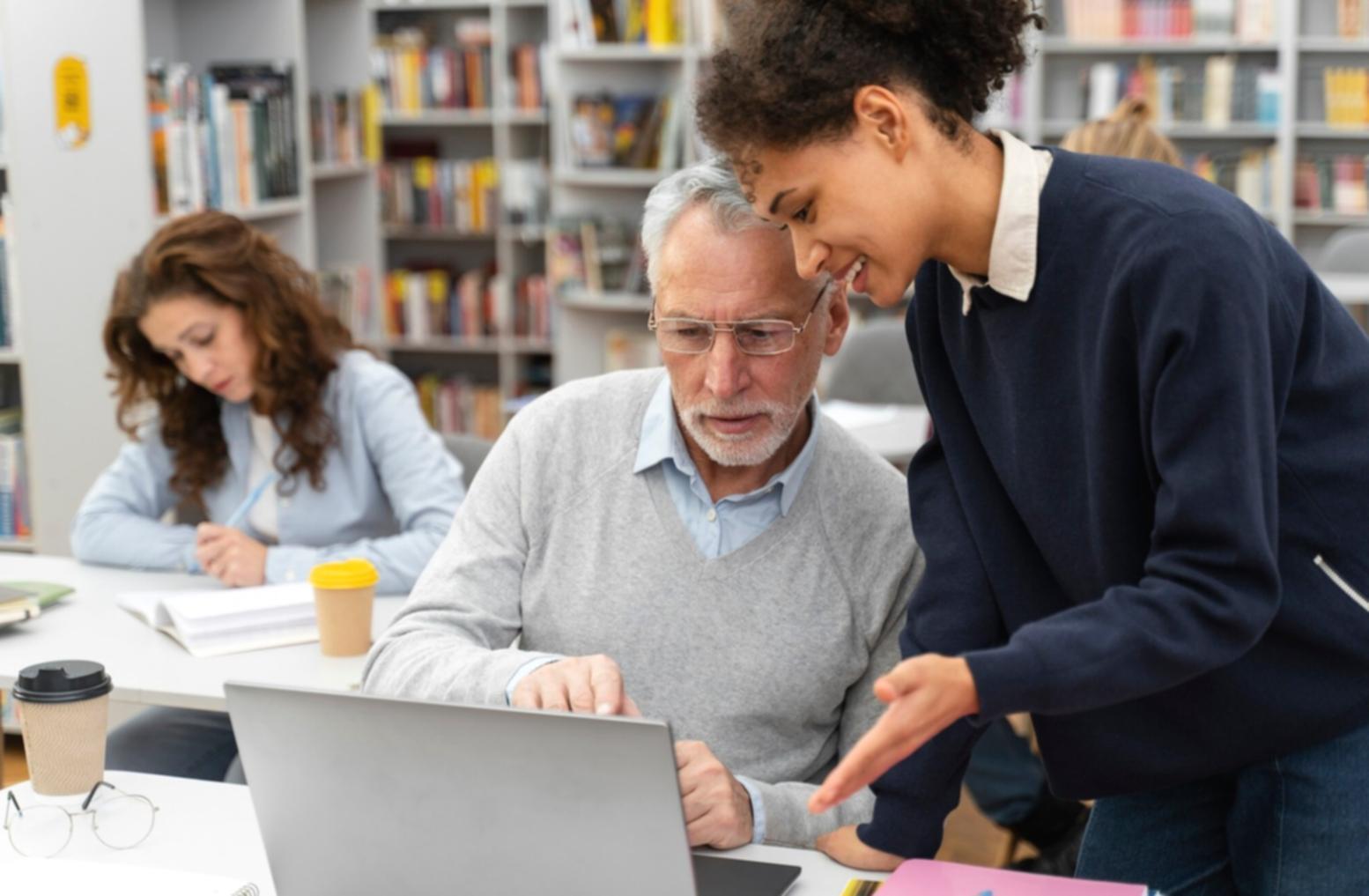 Salle de formation falrenopytiva équipée d'outils modernes pour l'analyse budgétaire